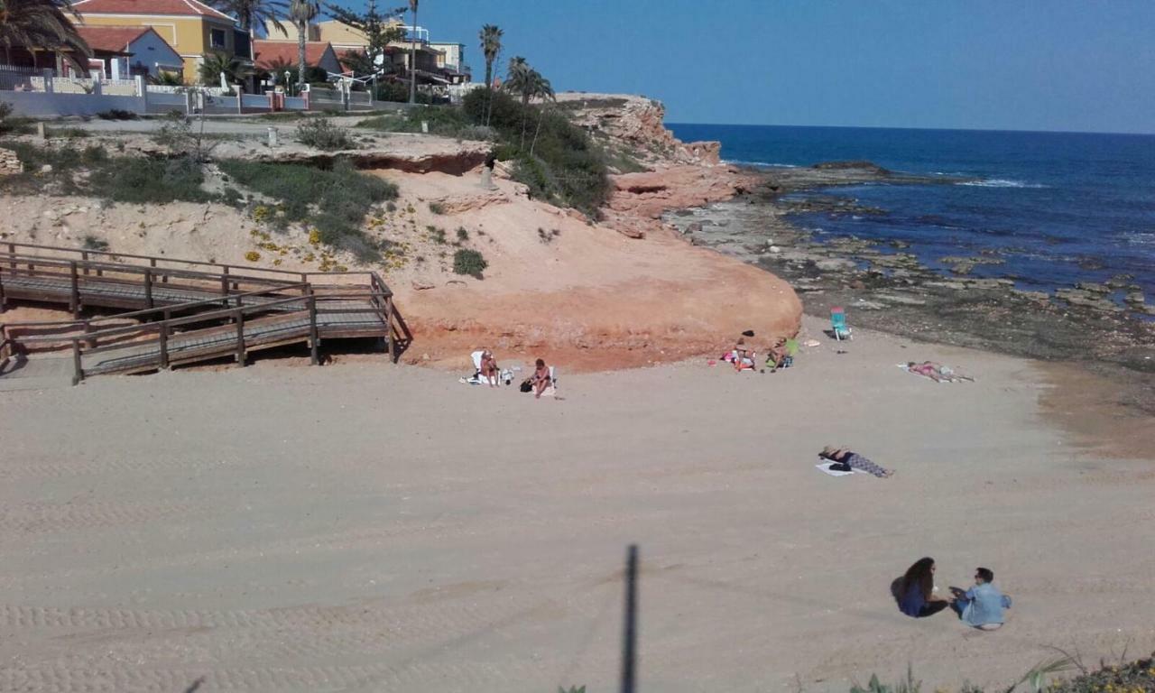 Bungalow Frente Al Mar Torrevieja Exterior photo