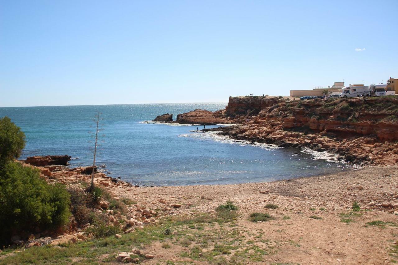 Bungalow Frente Al Mar Torrevieja Exterior photo