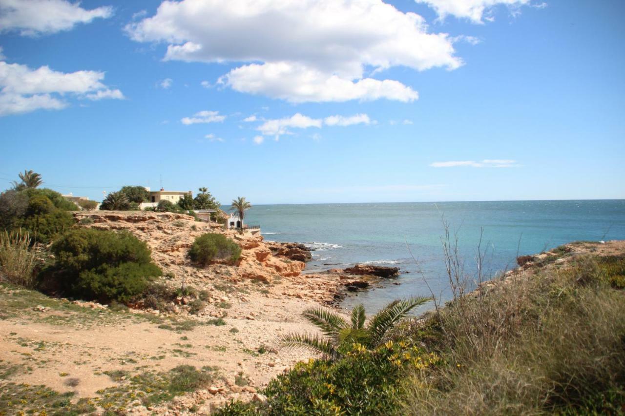 Bungalow Frente Al Mar Torrevieja Exterior photo